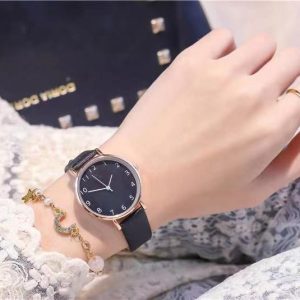 OMNIWATCHES 7895 Quartz Wristwatch