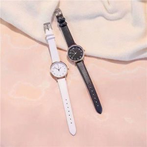 OMNIWATCHES 7895 Quartz Wristwatch