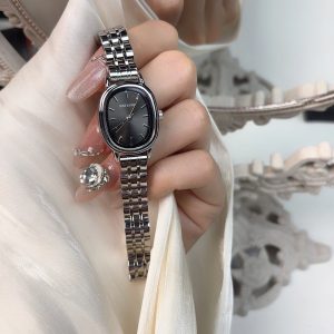 MSTIANQ 1120 Women's Oval Quartz Wrist Watch