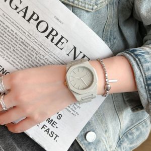 X-GEQCK 8102 Plastic Quartz Wrist Watch