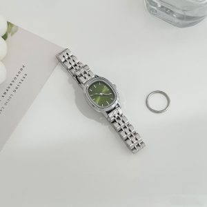 MSTIANQ 1120 Women's Oval Quartz Wrist Watch