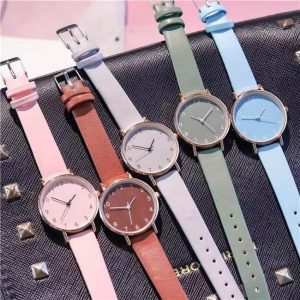 OMNIWATCHES 7895 Quartz Wristwatch