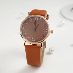 OMNIWATCHES 5689 Quartz Wrist Watch