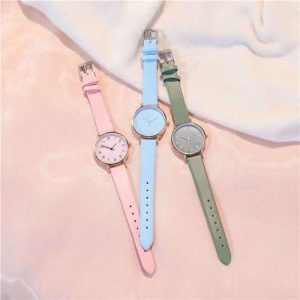 OMNIWATCHES 7895 Quartz Wristwatch