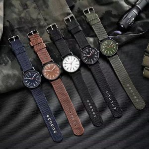 OMNIWATCHES 6895 Men's Quartz Watch