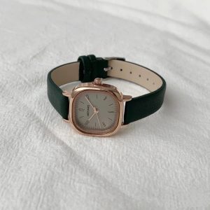 MSTIANQ 1105 Ladies Nostalgic Quartz Wrist Watch