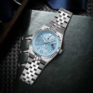 Custom Pilot Watch NH35 Automatic Mechanical Men Watch Sapphire Crystal Luminous 100M Water Resistant Cushion Case Dive Watch