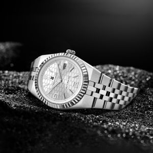 Custom Pilot Watch NH35 Automatic Mechanical Men Watch Sapphire Crystal Luminous 100M Water Resistant Cushion Case Dive Watch